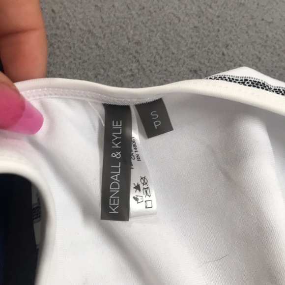 Small - Picture 2 of 2